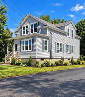 /international/us/110-merrill-street-east-providence-ri-110110363849/