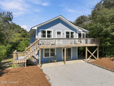 /international/us/118-periwinkle-drive-emerald-isle-nc-110120118275/