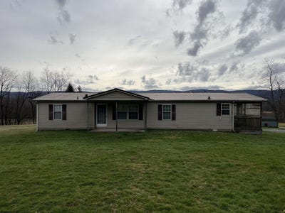 /international/us/8945-seneca-trail-mill-creek-wv-110105972542/
