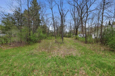 /international/us/green-avenue-stevens-point-wi-110107718086/