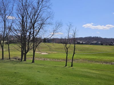 /international/us/27-spring-creek-lane-galena-il-110107038958/