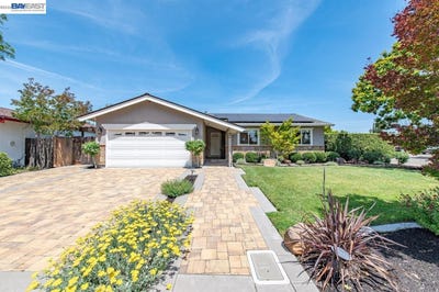 /international/us/684-emerald-st-livermore-ca-110107984114/