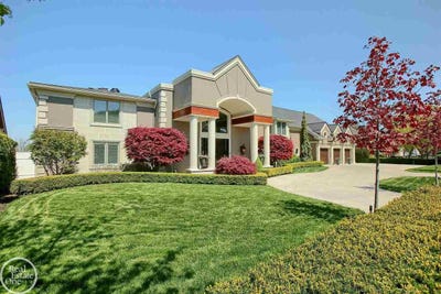 /international/us/38371-huron-pointe-harrison-twp-mi-110068084350/