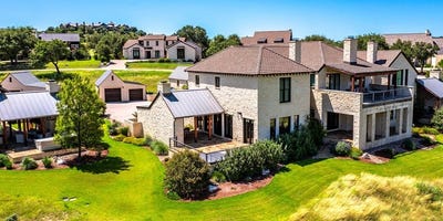 /international/us/174-putting-park-drive-fredericksburg-tx-110104787308/