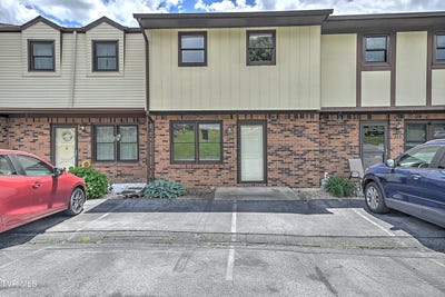 /international/us/225-oakcrest-circle-bristol-va-110108066611/