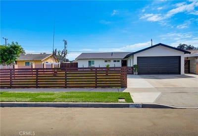 /international/us/2924-w-mcfadden-santa-ana-ca-110110317495/