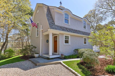 /international/us/116-happy-valley-road-chatham-ma-110099487626/