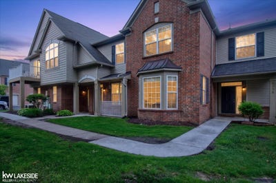 /international/us/4050-radcliff-drive-canton-twp-mi-110108738184/
