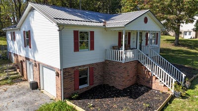 /international/us/298-fox-fire-road-max-meadows-va-110120533840/
