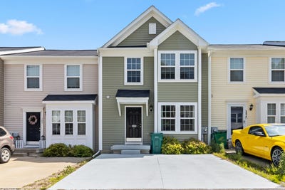 /international/us/305-kingsbury-court-white-hall-wv-110100517154/