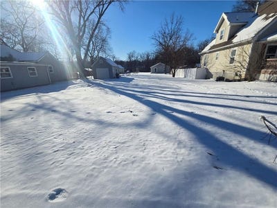 /international/us/1017-osage-street-leavenworth-ks-110105217503/