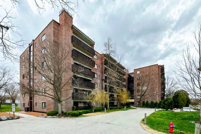 /international/us/920-vose-drive-gurnee-il-110106180549/