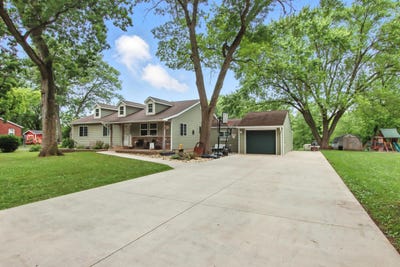 /international/us/521-s-6th-st-silver-lake-wi-110100850543/