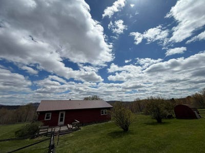 /international/us/372-windsong-rd-jefferson-ny-110107809837/