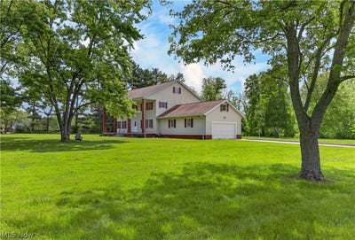 /international/us/16519-albion-road-strongsville-oh-110108358144/