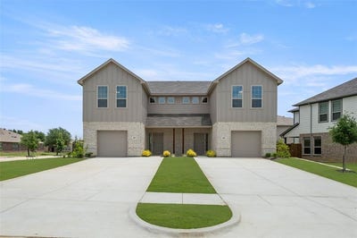 /international/us/401-403-saddle-lane-denton-tx-110097365196/