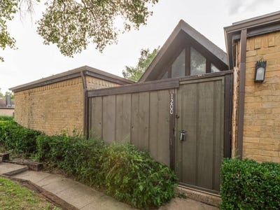 /international/us/4624-country-creek-drive-dallas-tx-110108097625/