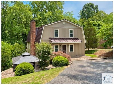 /international/us/911-hunting-ridge-rd-martinsville-va-110108780885/