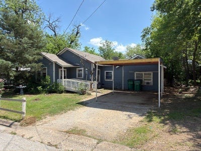/international/us/619-w-college-street-jacksboro-tx-110107782797/