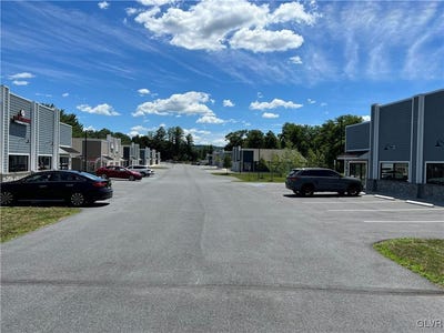 /international/us/8520-allentown-pike-maiden-creek-twp-pa-110098457869/