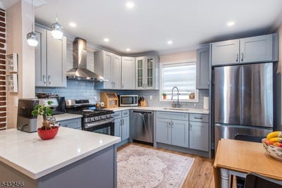 /international/us/57-marsellus-pl-garfield-city-nj-110108067871/