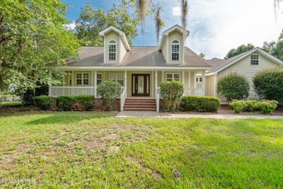 /international/us/39-seabrook-point-drive-seabrook-sc-110109420209/