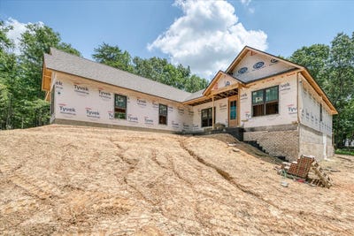 /international/us/138-magnolia-lane-crossville-tn-110100584641/