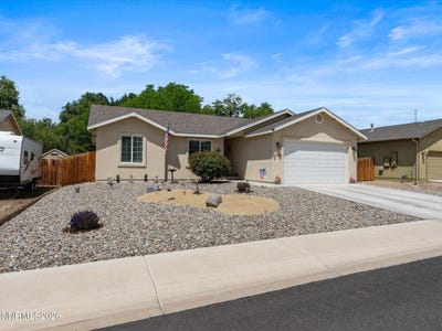/international/us/334-silver-spur-drive-fallon-nv-110108443396/