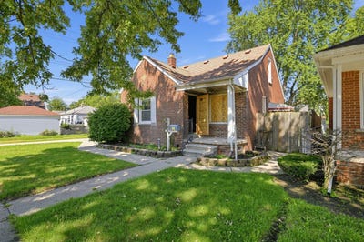 /international/us/1332-mayflower-ave-lincoln-park-mi-110110295056/