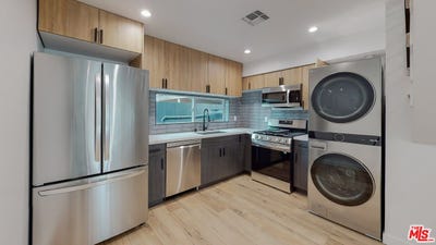 /international/us/16010-cantlay-st-van-nuys-ca-110108090054/