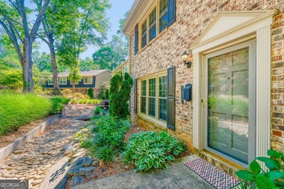 /international/us/2355-northlake-court-ne-atlanta-ga-110107586878/