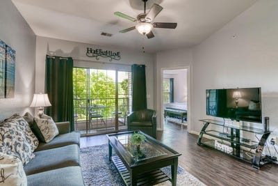 /international/us/813-holiday-ridge-branson-mo-110107801017/