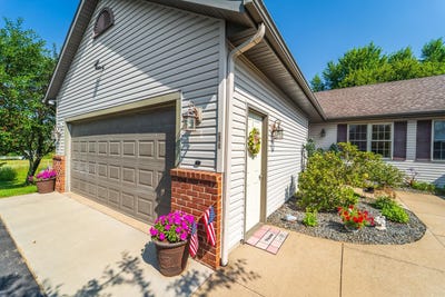 /international/us/3102-foxtail-court-weston-wi-110100927043/