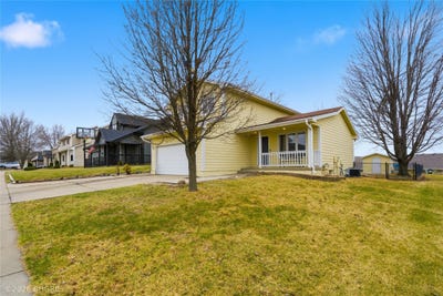 /international/us/1215-n-7th-street-indianola-ia-110106299139/