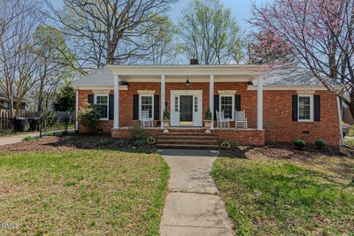 /international/us/2822-bedford-street-burlington-nc-110104273968/