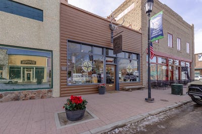 /international/us/206-main-street-westcliffe-co-110105289220/