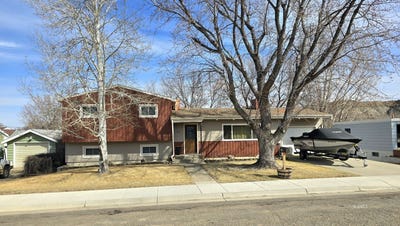 /international/us/509-riverview-ave-glendive-mt-110106695079/