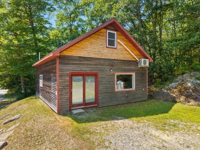 /international/us/30-nicholson-avenue-bucksport-me-110109736373/