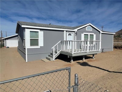 /international/us/6923-w-eleventh-street-dolan-springs-az-110109623611/