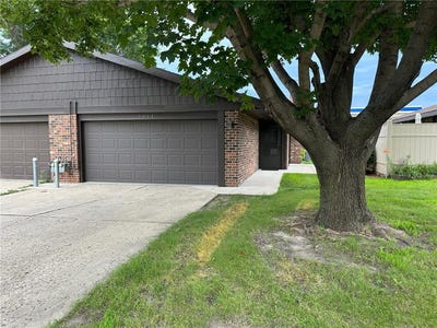 /international/us/3011-1st-avenue-nw-willmar-mn-110101507842/
