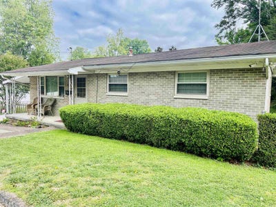 /international/us/2923-moreland-avenue-huntington-wv-110107613383/