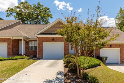 /international/us/202-clover-court-aberdeen-nc-110105882892/