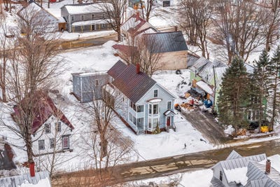 /international/us/18-preble-street-bingham-me-110106210439/