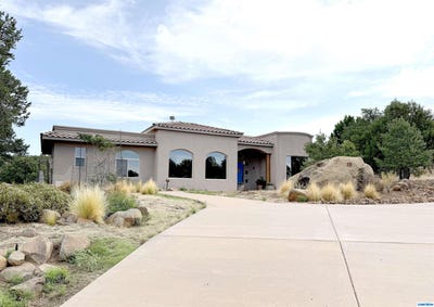 /international/us/14-kilimanjaro-court-silver-city-nm-110100975683/