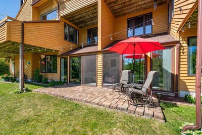 /international/us/4749-s-pleasantview-road-harbor-springs-mi-110106756615/