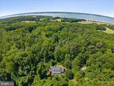 /international/us/2731-vivians-way-saint-leonard-md-110108392175/