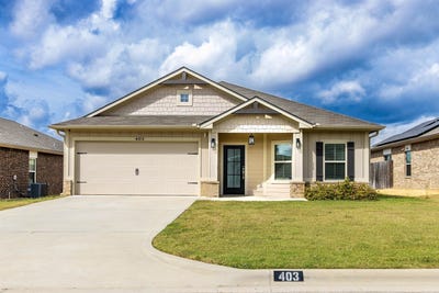 /international/us/403-caprock-drive-longview-tx-110110406643/