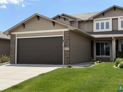 /international/us/1605-s-meadowland-ave-sioux-falls-sd-110108543205/
