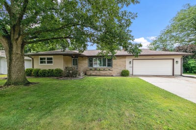 /international/us/1812-w-rugby-road-janesville-wi-110100511712/