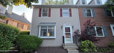 /international/us/132-eaglesmere-circle-east-stroudsburg-pa-110108239818/